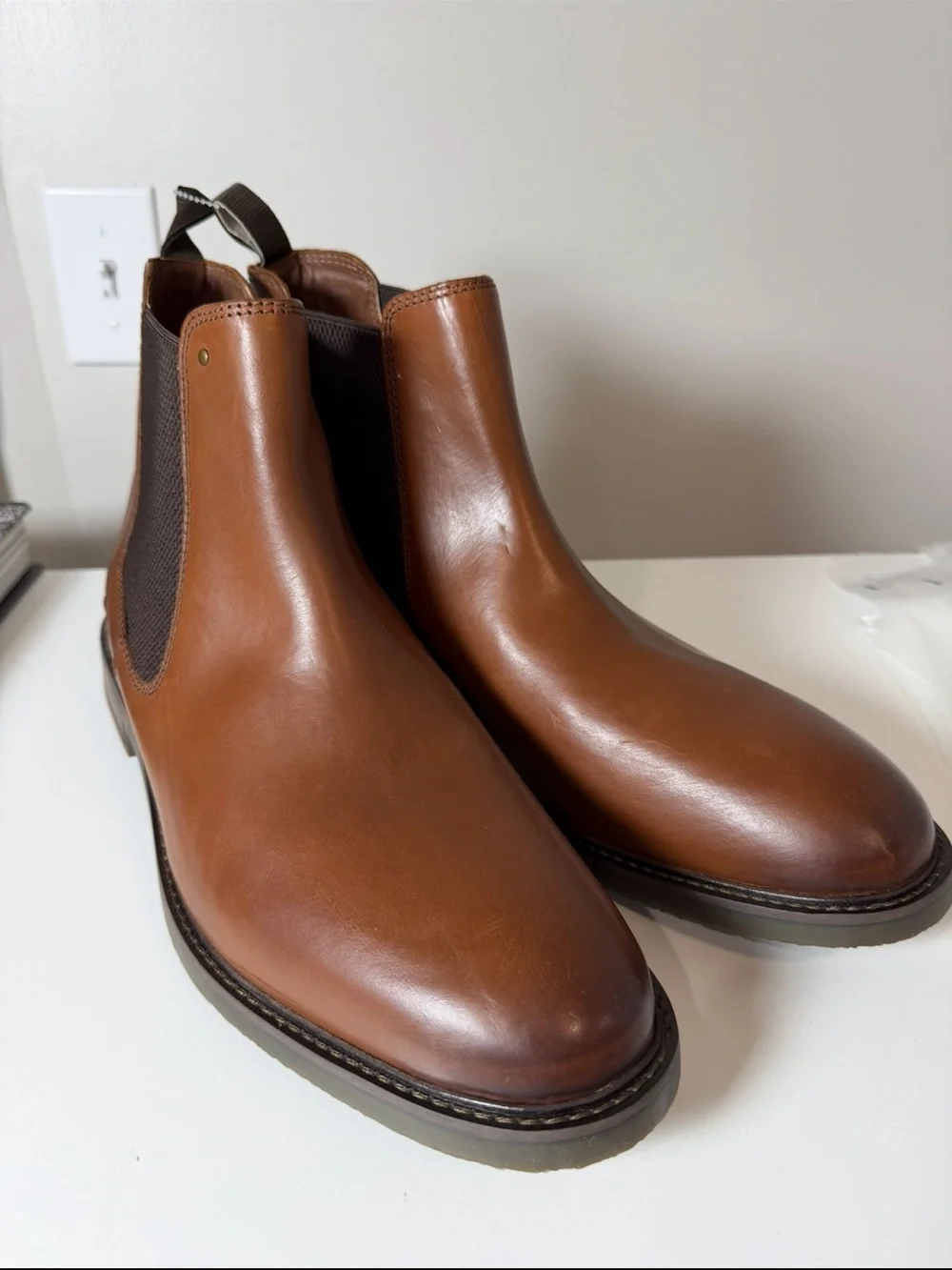 Clarks sleek tan